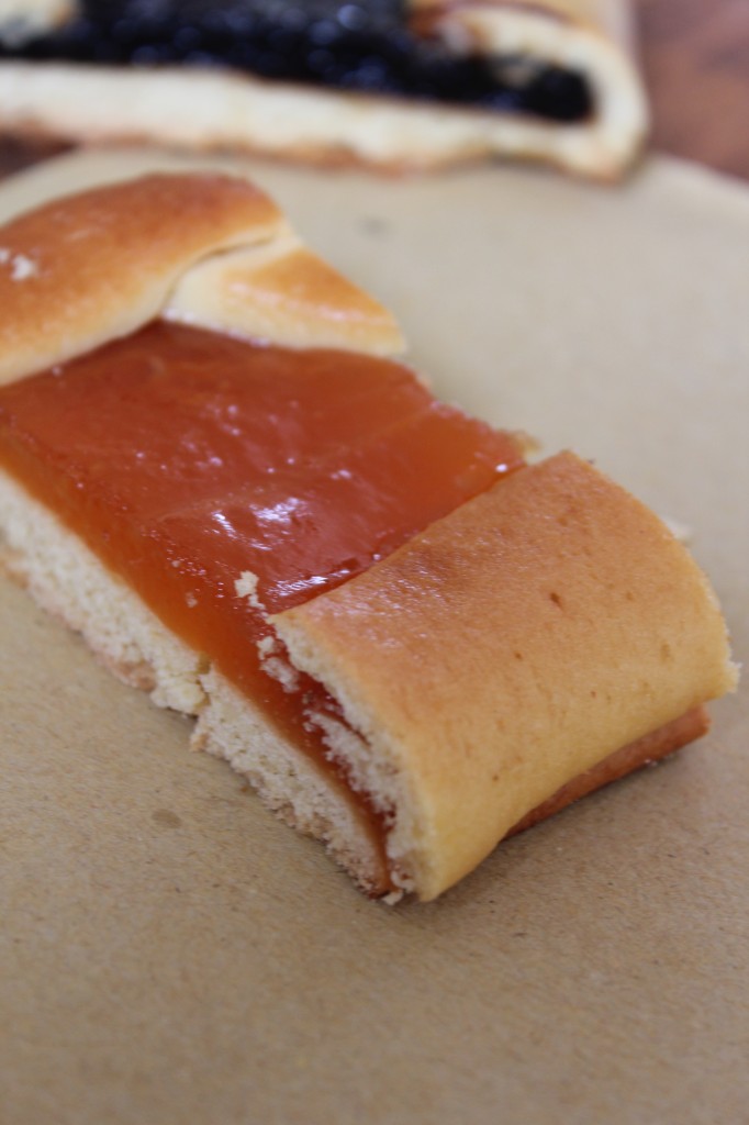 Apricot Jam Cookie Tart